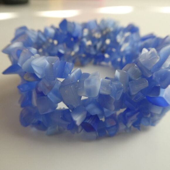 Wide Multi Strand Monalisa Style Blue Beaded Chunky Bracelet New With Tag NWT - Picture 3 of 5